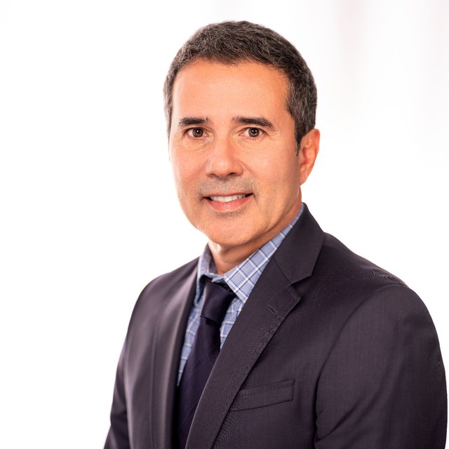 Portrait of Jorge Gonzalez, Director of Business Development at CellPay